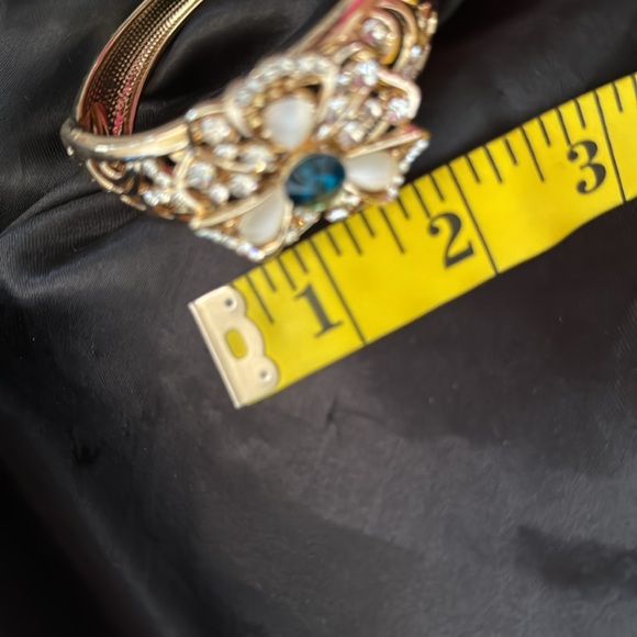 Sun King Fashion Bangle Bracelet With Bling - Picture 9 of 10